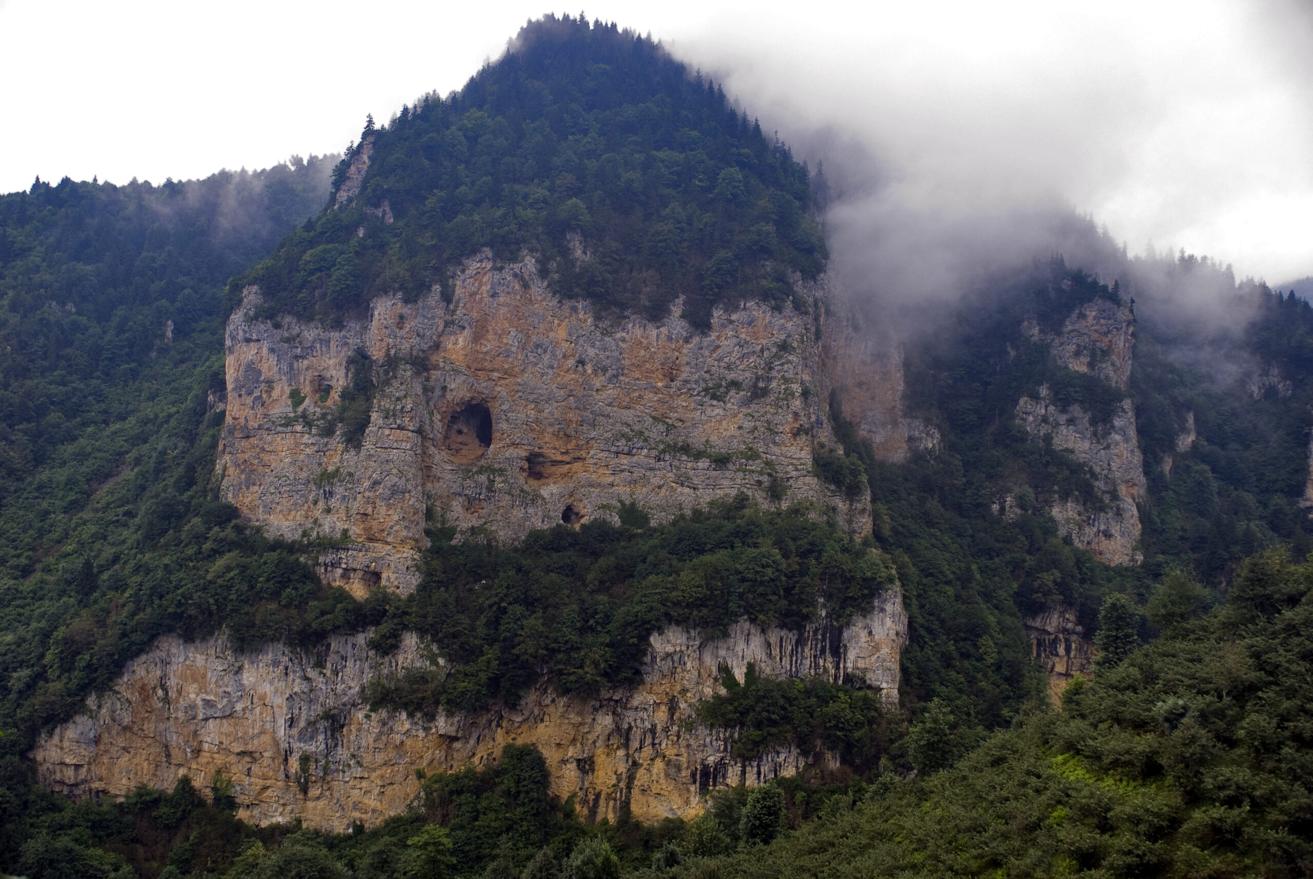 KEŞAP ŞAHİN KAYASI DOĞAL TÜRKİYE HARİTASI
